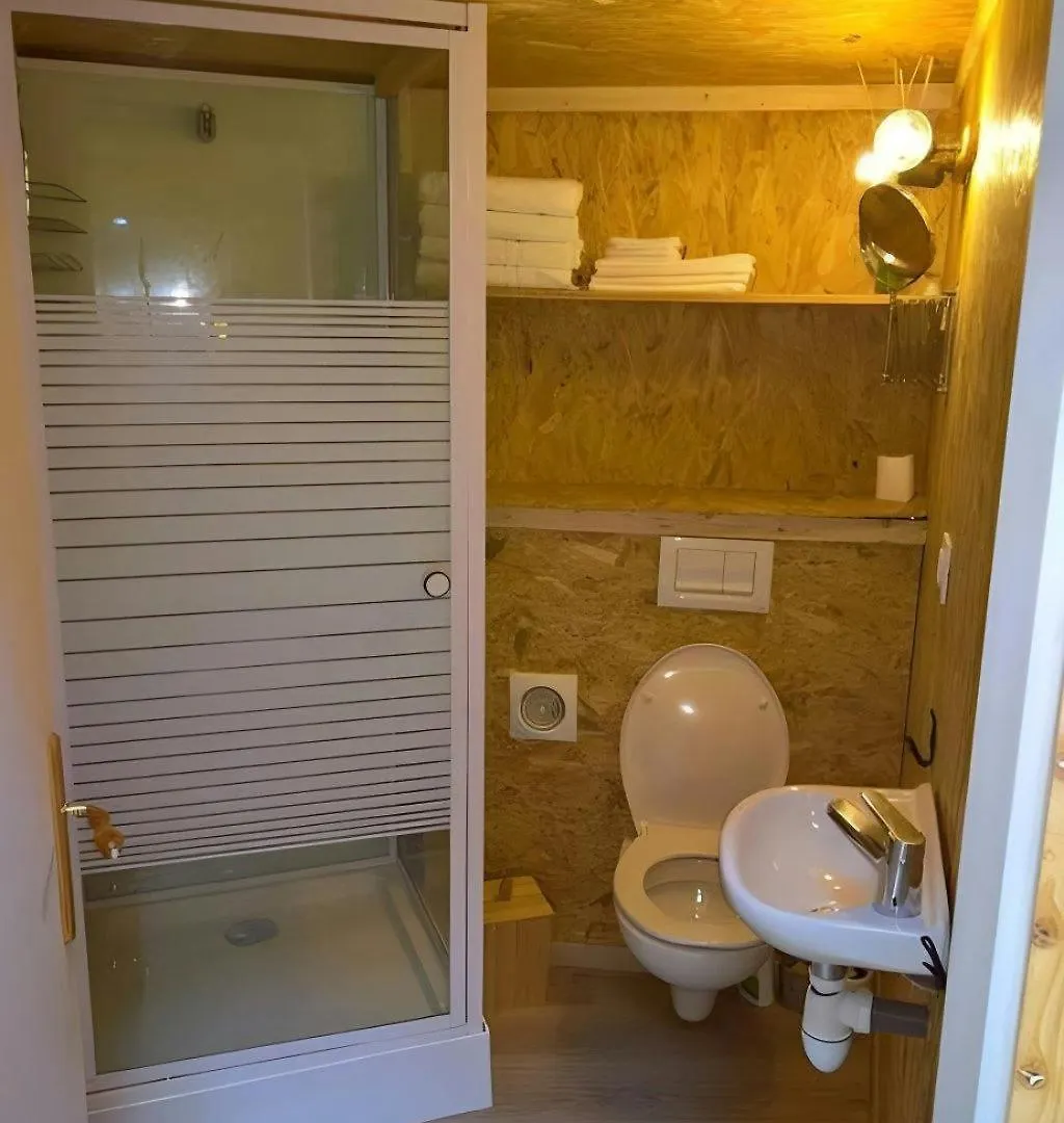 Holiday home Gites Et Yourtes L'Aousiere Entrepierres